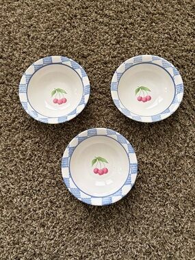 Pfaltzgraff Hopscotch Bowls 6.5”